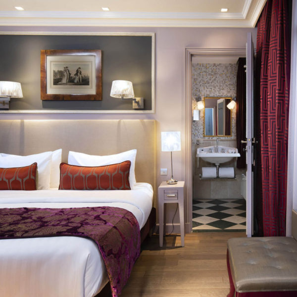 grande chambre Hotel Spa Belle Juliette Paris.jpg