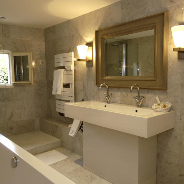 salle de bain hotel brittany spa