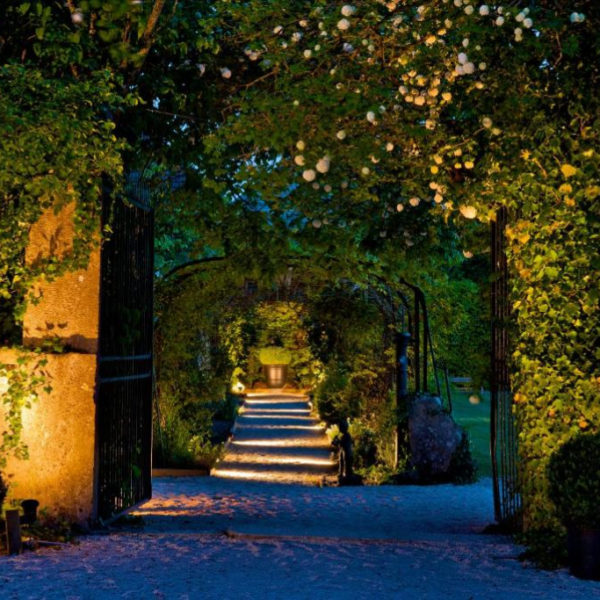 Chateau de Courban Spa Nuxe Bourgogne_allee