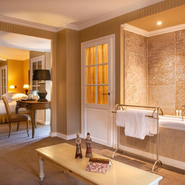 Chateau de Courban Spa Nuxe Bourgogne_chambre avec salle de bain