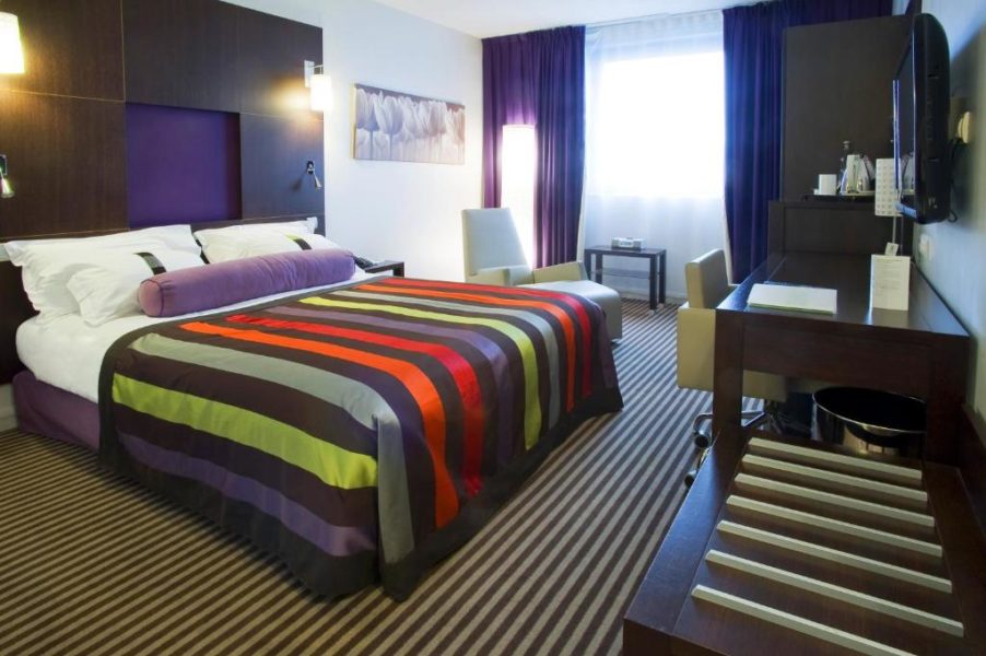 grande chambre holiday inn dijon