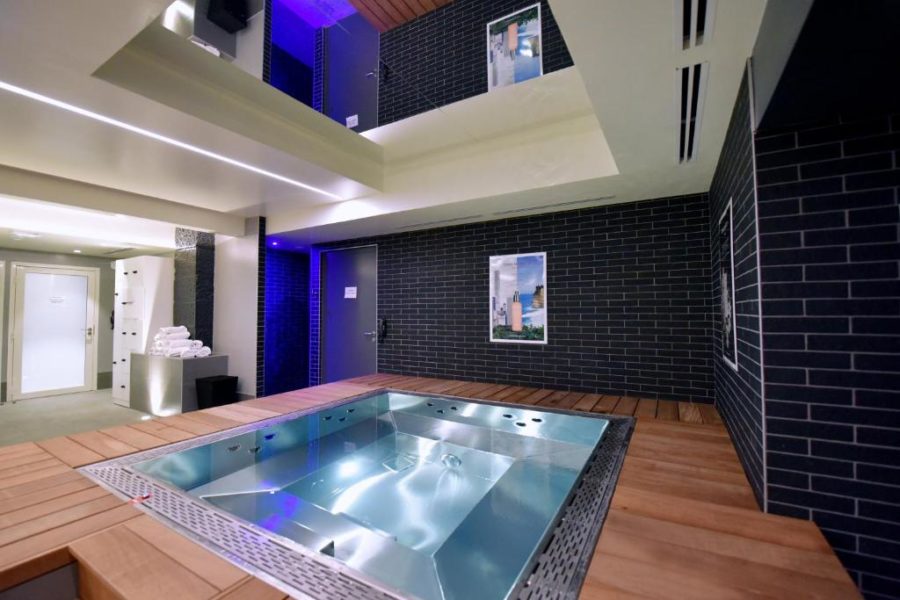 jacuzzi hote kyriad dijon