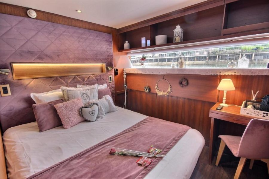 chambre romantique VIP Yatch Hotel