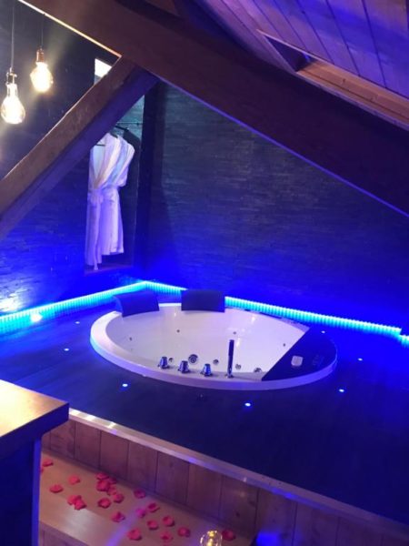 jacuzzi chalet avec Jacuzzi Lyon