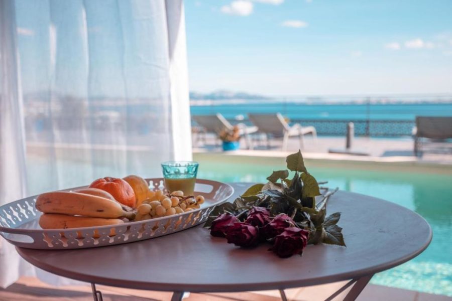 fruits SUITE LOVE SPA PISCINE VUE MER