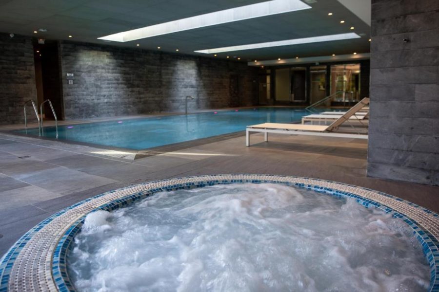 jacuzzi hotel spa roissy